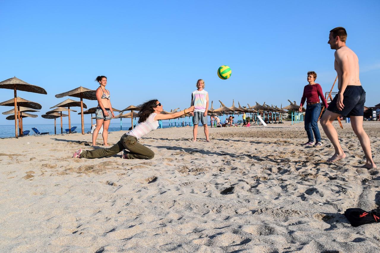Vampire Beach Hostel Vama Veche Exterior photo
